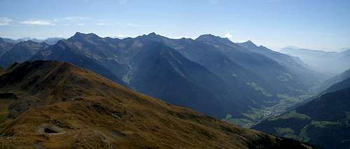 Summit View Kleine Kreuzspitze: Sarntal Alps above Passeiertal