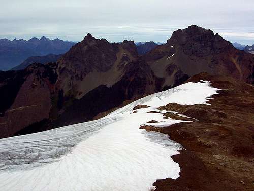 Tomyhoi Glacier and Border Peaks