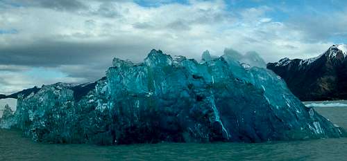 Lago Argentino - Blue Ice