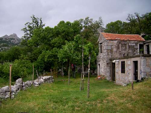 Old Velebit property