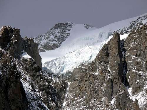 Grandes Jorasses la punta Whymper (4180 m)