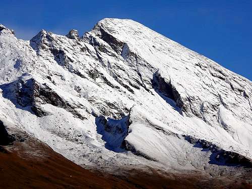 Il versante sud del mont Avril (3347 m)