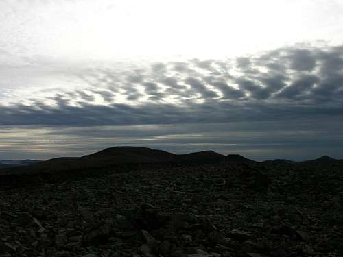 Mackerel sky over Carnedd Llywellyn