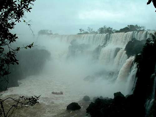 Iguazu / Iguaçu Falls 12