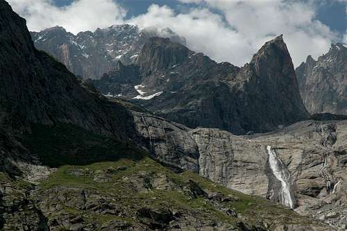 Trail to Monzino Hut (photo by OM)