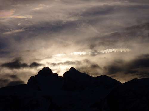 Sunset behind the Hoher Dachstein summit