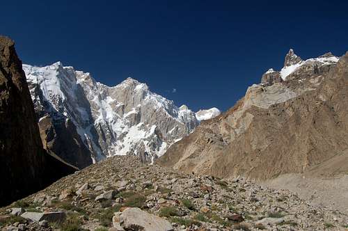 Kunyang Chhish East (left) and an unnamed peak (right) above the Pumari Chhish glacier