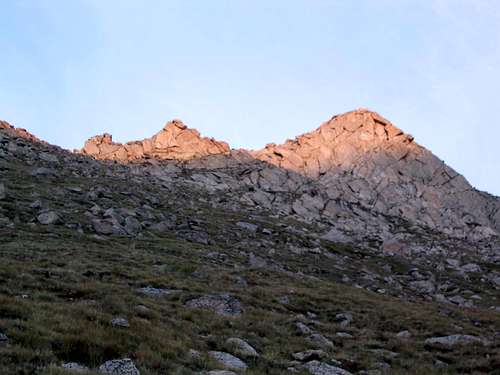 Alpenglow on Bierstadt's East Ridge