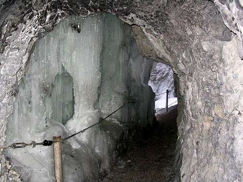 Tunnel of Ice