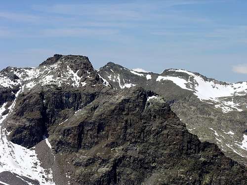 Il Monte Monchette (3043 m), dalla Punta de la Crosatie