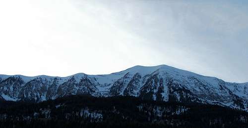 Saddle Peak, wide shot