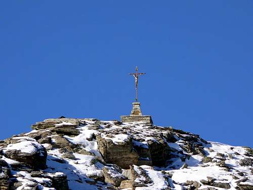 On the summit of Becca di Viou (2857 m)