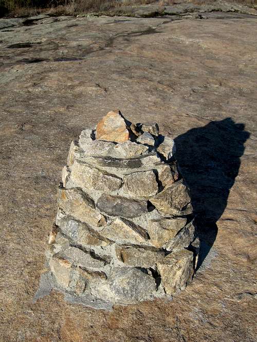 Cairn leading to the summit