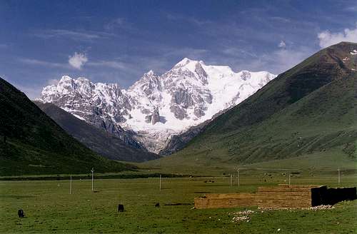 The North Face of Chola viewed from the Manigango-Dege road