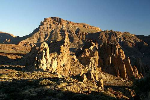 Roques de Garcia in front of Guajara