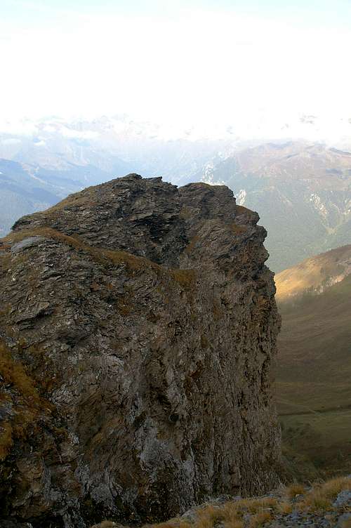 The somewhat exposed west ridge above Schloßtal Valley