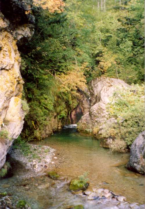 Waterfall in Enipeas gorge