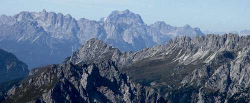 Monte Volaia summit views