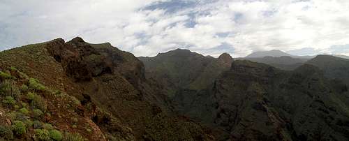 Los Pajares (1039m), Montaña de Ijada (1175m), Roque Blanca (819m)