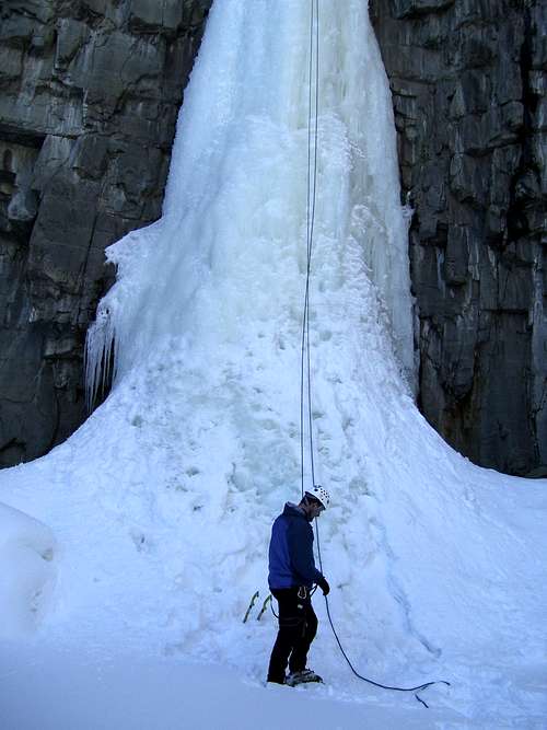 Morgan Creek Falls (Ice Climbing)