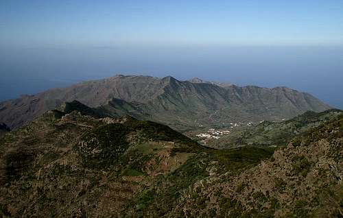 Baracàn above Las Portelas