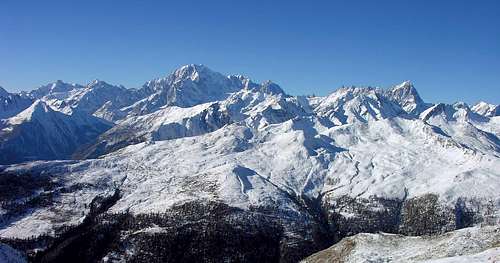 Il massiccio del Monte Bianco (4810 m)