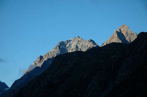 Cîme de l'Encoula at sunrise