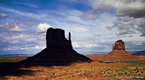 Monument Valley Mittens