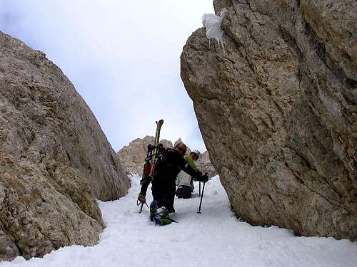 Climbing on Direttissima-2