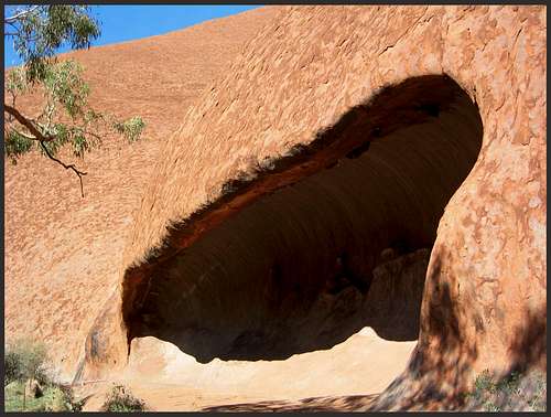 Uluru - a cave detail