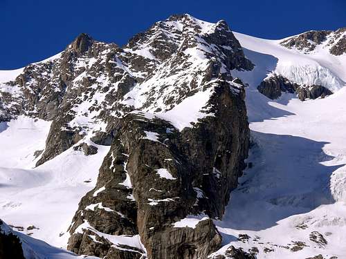 L'aiguille de L'Aiguillon (3662 m)