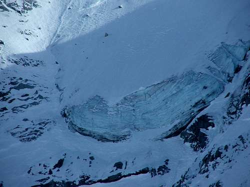 Upper hanging glacier