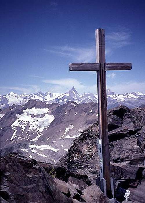 Ofenhorn, Summit cross