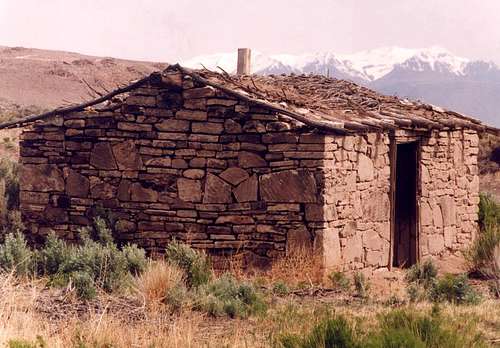 Steens with Pre-Industrial Dwelling