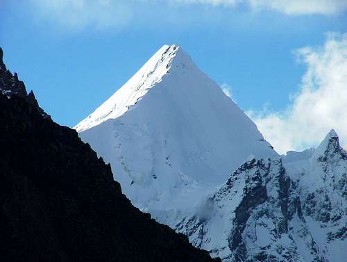 Angel Peak ( 6858 m) Karakoram
