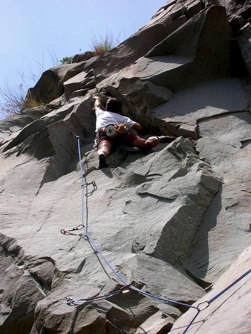 Leading 'Flying Guillotine' at Tick Rock