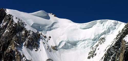 The summit of the Mont Blanc du Tacul (4248 m)