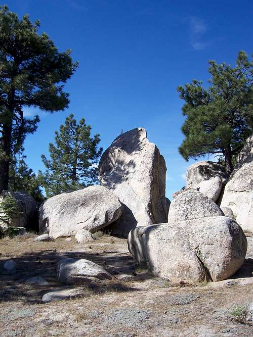 Class 4 Summit boulder