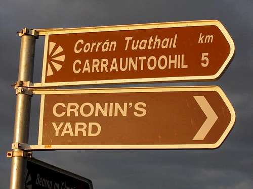 Carrauntoohil signpost