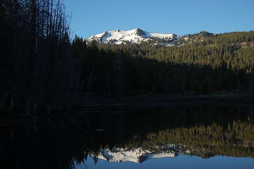 Reading Peak and reflection from Hat Lake