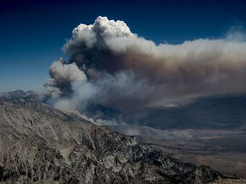 View of the fire from the summit of Williamson