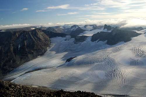 View South from Store Tverråtinden across the Tverrabrean Glacier