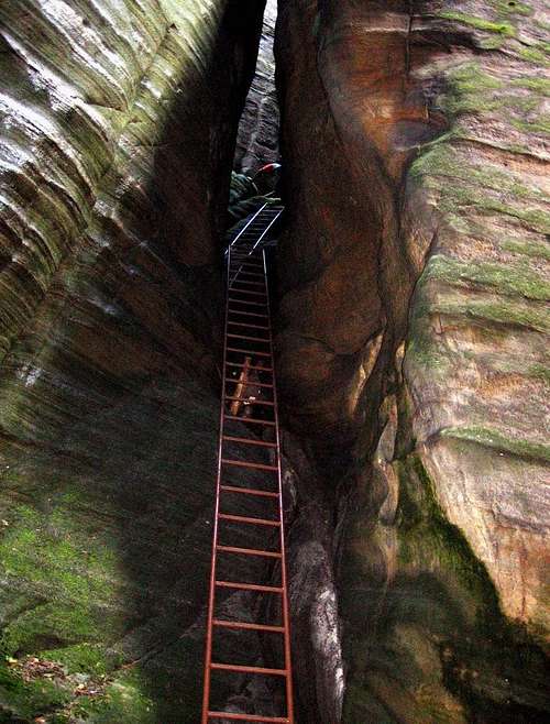 In the labyrinth of sandstone towers