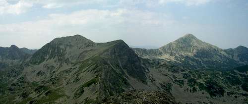 West view from Custura Bucurei peak