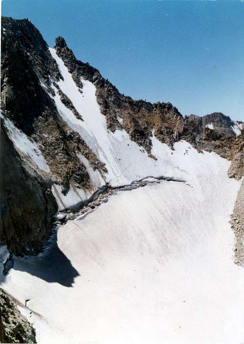 Alamkooh 4850 and Espilet Glacier