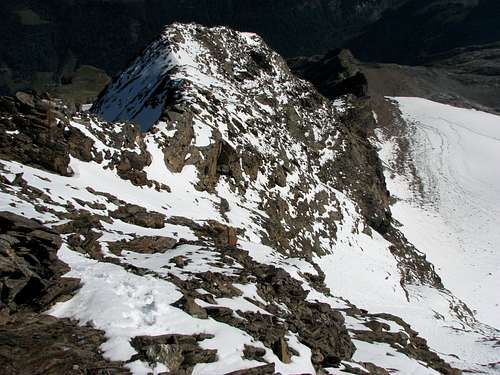 View down on N ridge of Schneebige Nock / Monte Nevoso, 3358m.