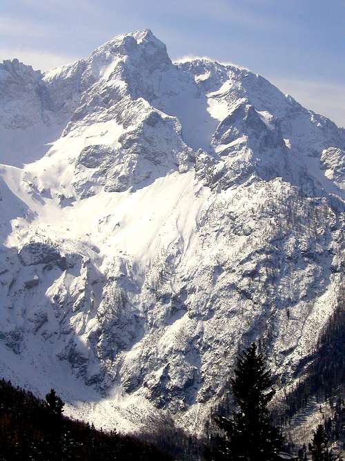 Kocna, 2540m seen from the north.