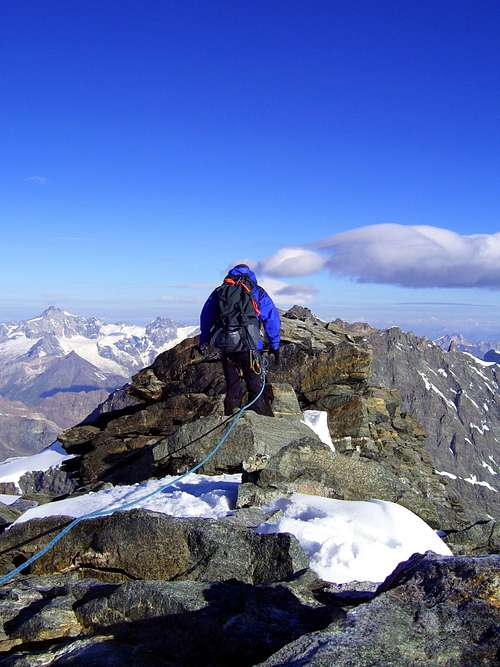 Strahlhorn summit traverse