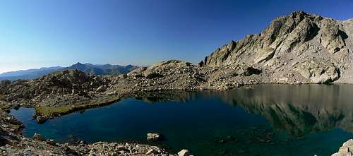 Bellebone Lake (2321 m)