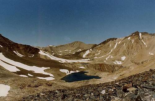 A view of the Taboose Pass...